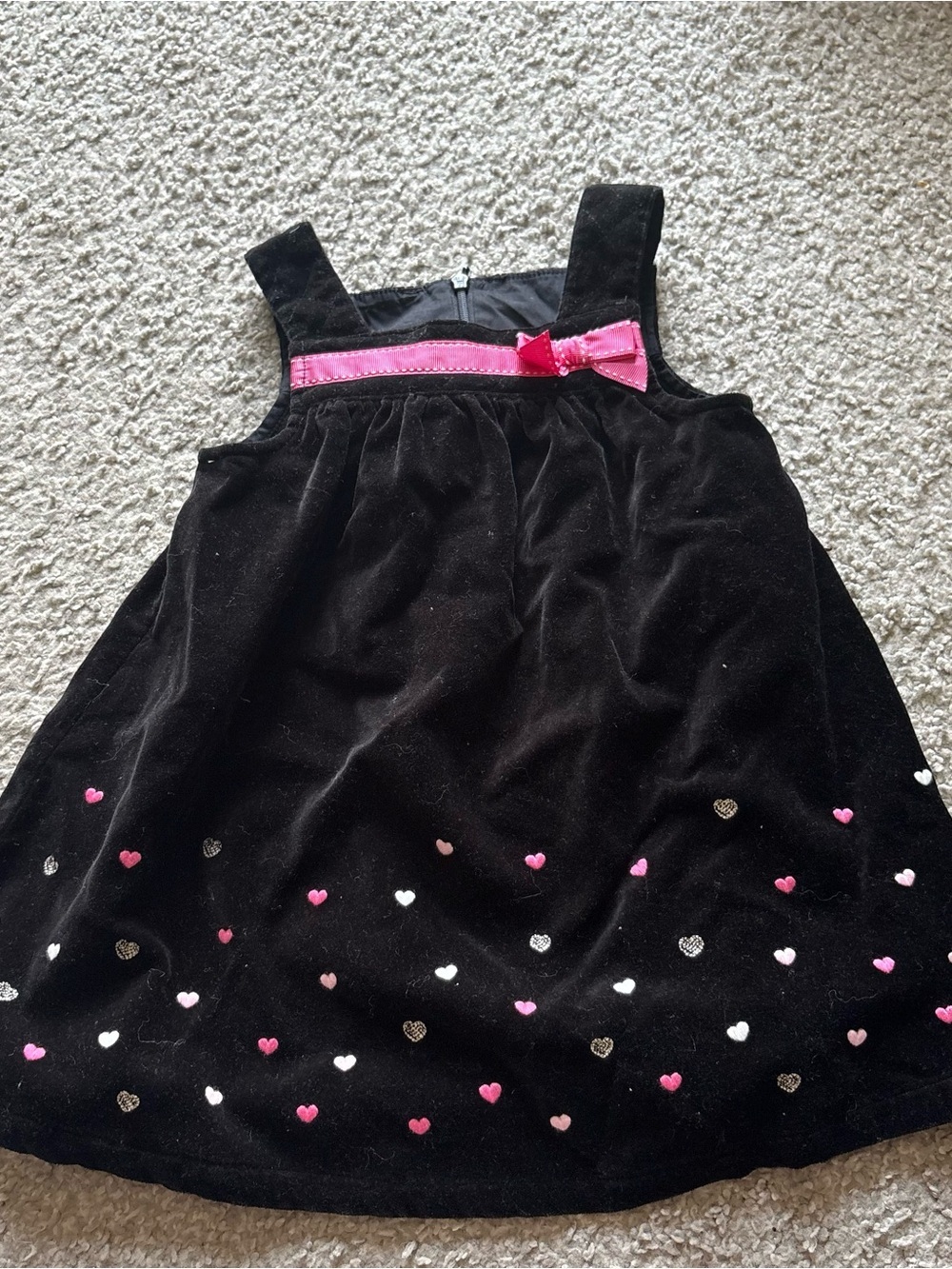 Gymboree Tres Chic Black Velvet Heart Dress Size 12-18 months Vintage Pink